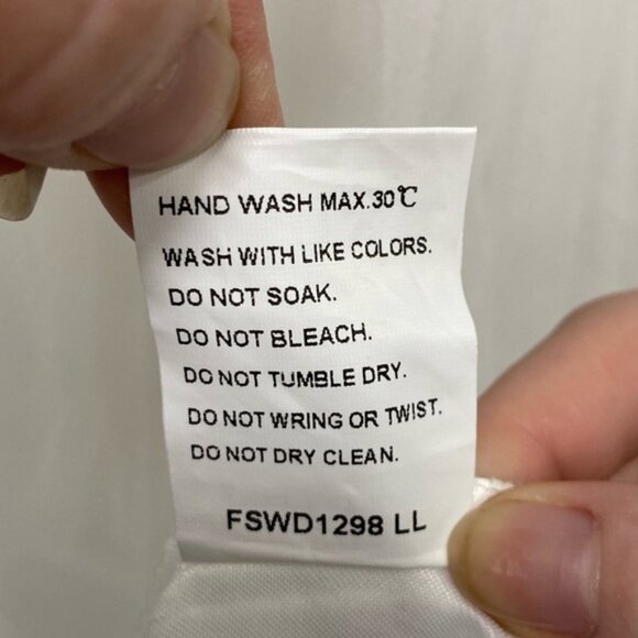 NWT Elegant White with Iridescent Sequins Prom Homecoming Wedding Gown Size XL - Picture 14 of 16